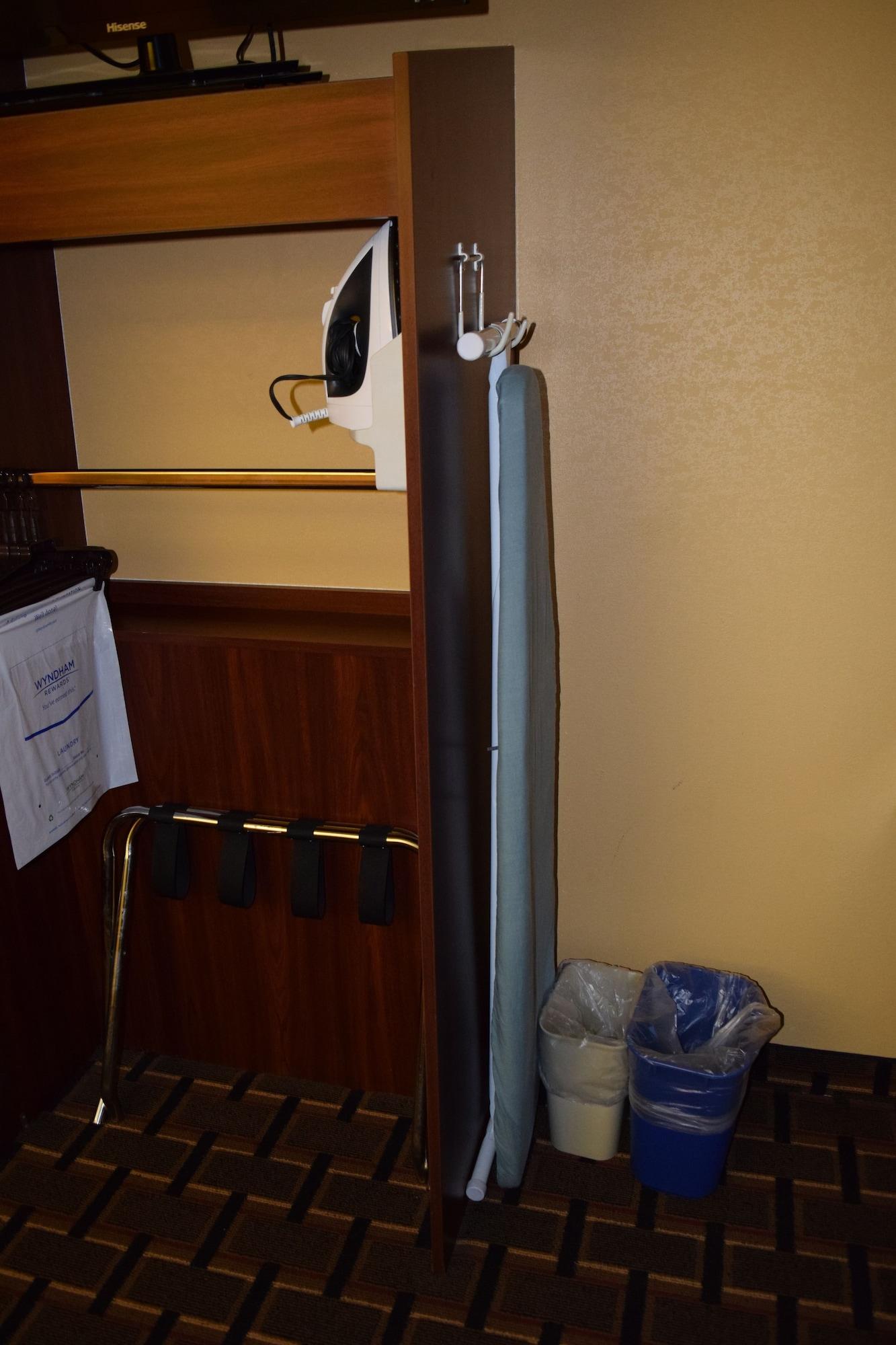 Microtel Inn & Suites By Wyndham Rock Hill/Charlotte Area Exteriör bild