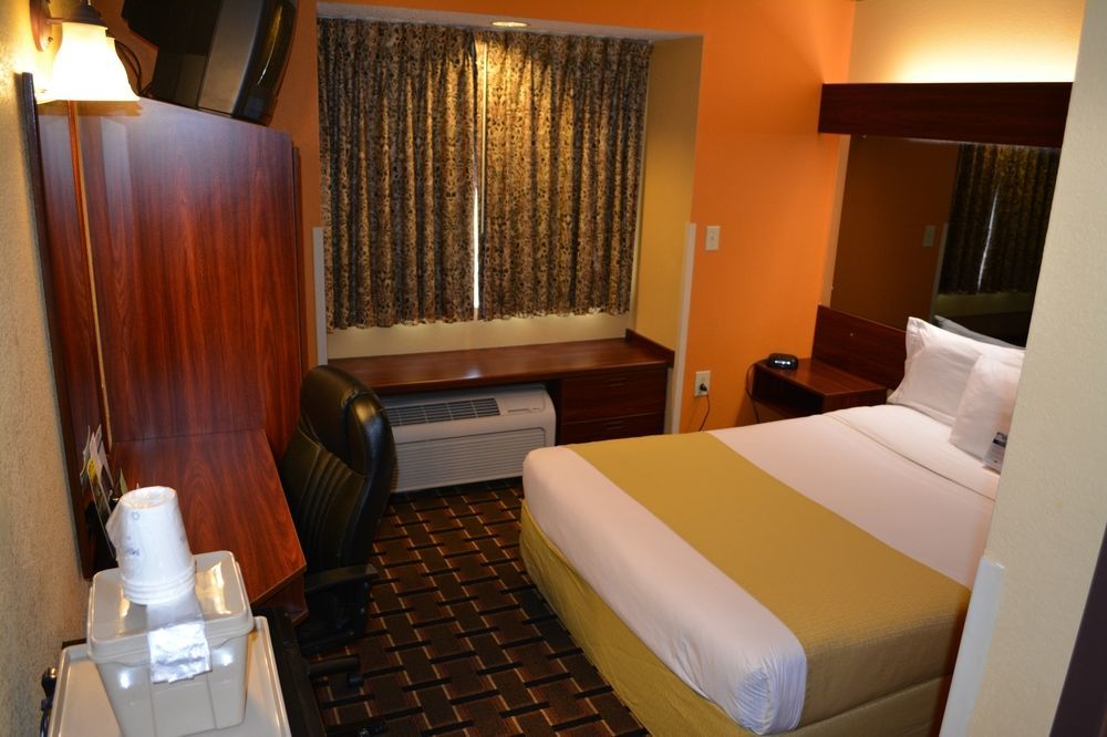 Microtel Inn & Suites By Wyndham Rock Hill/Charlotte Area Exteriör bild